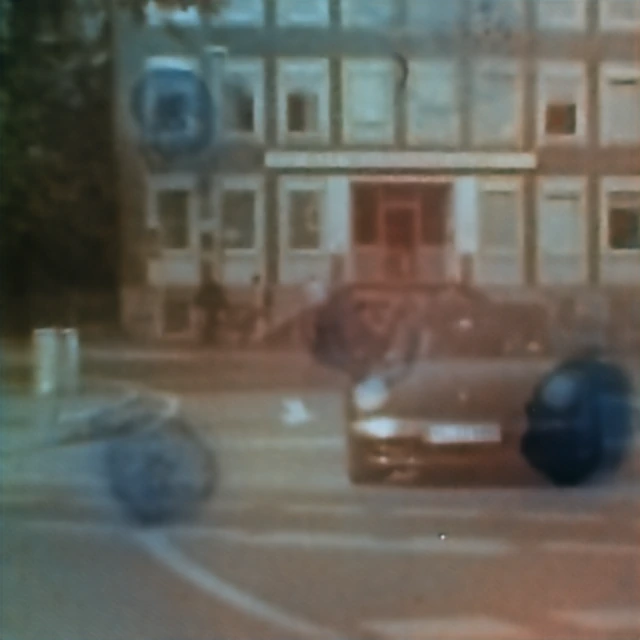Cityscapes input captured through the hyperbolic metalens